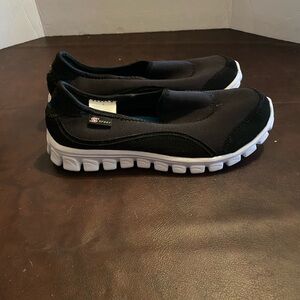 Skechers sport sneakers